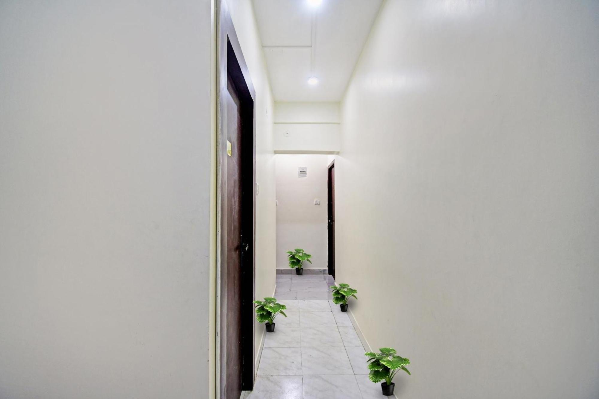 Collection O Green Leaf Near Acropolis Mall Hotel Jadabpur Exterior photo